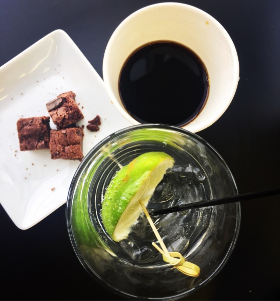 coffe-water-and-brownie